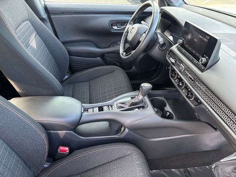 Used 2024 Honda HR-V Sport image 14