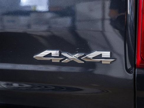 Used 2021 RAM 1500 Laramie w/ Sport Appearance Package image 9