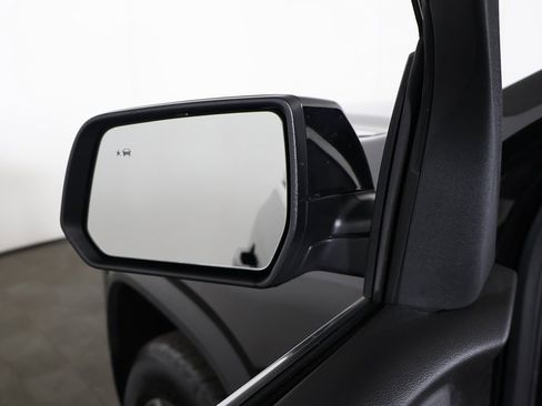 Used 2023 GMC Acadia SLE w/ Driver Convenience Package image 31