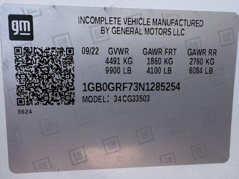 Used 2022 Chevrolet Express 3500 w/ Power Convenience Package RWD image 23