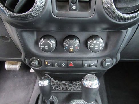 Used 2014 Jeep Wrangler Unlimited Sahara w/ Dual Top Group image 25