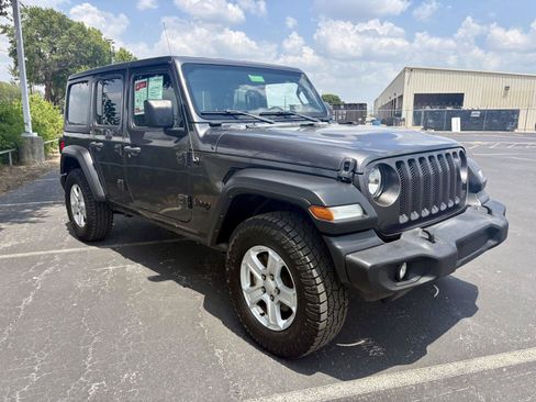 Used 2022 Jeep Wrangler Unlimited Sport AWD/4WD image 11