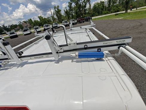 Used 2017 Ford Transit 250 130 Low Roof image 10