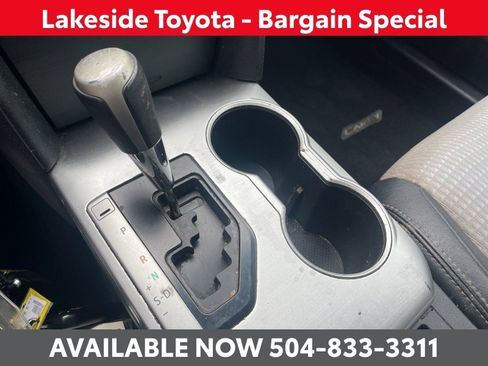 Used 2014 Toyota Camry SE image 28