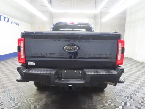 Used 2024 Ford F250 XLT w/ Black Appearance Package image 34
