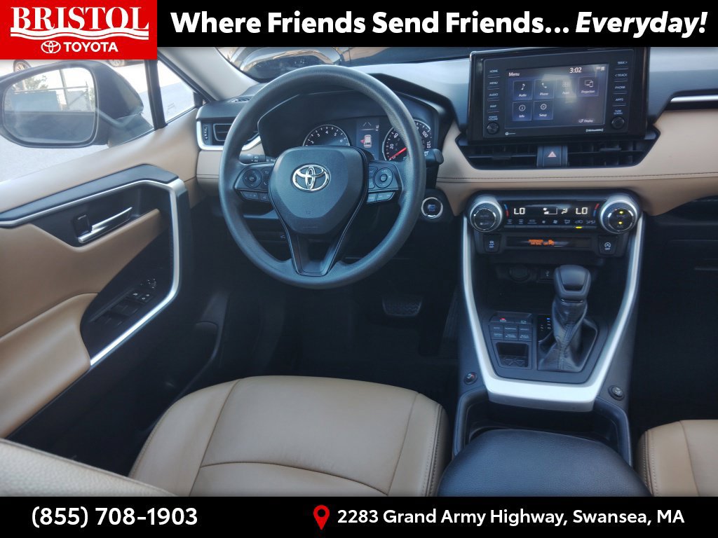 Used 2021 Toyota RAV4 XLE w/ Convenience Package AWD/4WD image 17