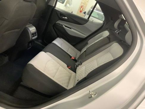 Used 2019 Chevrolet Equinox LS AWD/4WD image 12