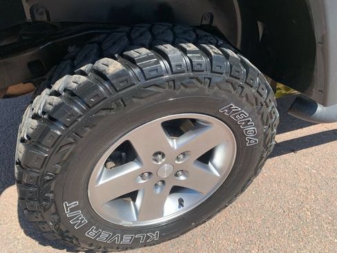 Used 2010 Jeep Wrangler Rubicon w/ PWR Convenience Group AWD/4WD image 20