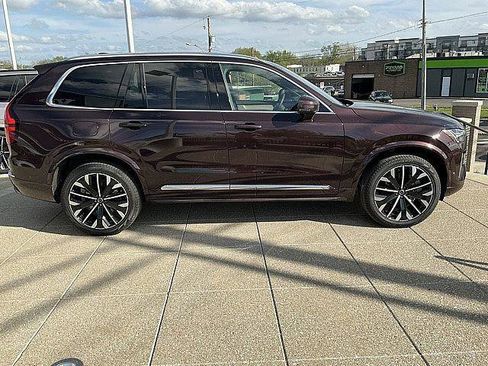 New 2026 Volvo XC90 T8 Ultra w/ Protection Package Premier AWD/4WD image 7
