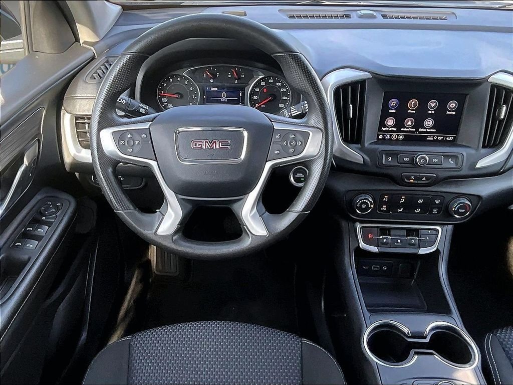 Used 2024 GMC Terrain SLE AWD/4WD image 17