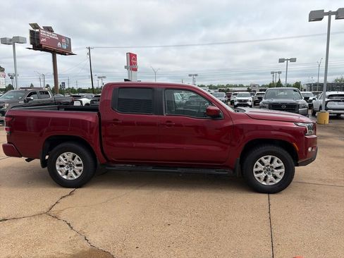 Certified 2022 Nissan Frontier SV AWD/4WD image 5