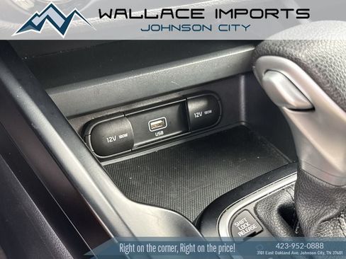 Used 2022 Kia Soul LX w/ Technology Package FWD image 24