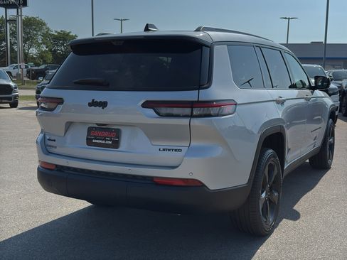 New 2025 Jeep Grand Cherokee L Limited w/ Luxury Tech Group II image 5