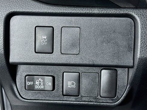 Used 2022 Toyota Tacoma SR5 w/ SR5 Appearance Package (SM) RWD image 15