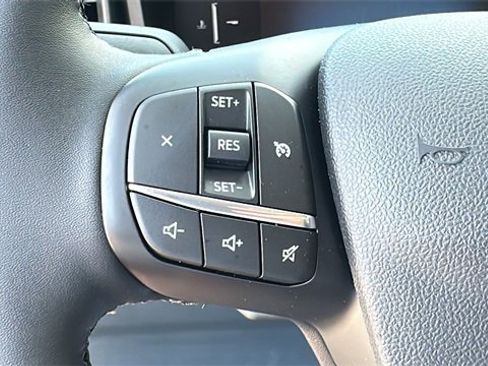 New 2025 Ford Maverick XLT w/ XLT Luxury Package image 24