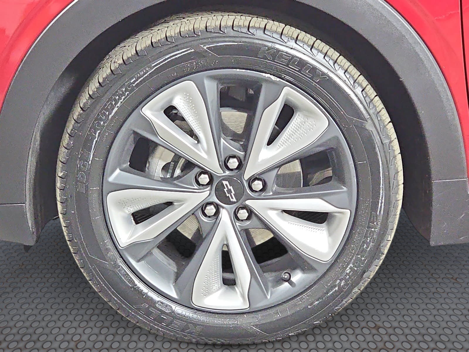 Used 2023 Chevrolet Bolt EUV LT w/ Convenience Package FWD image 27