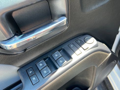Used 2019 Chevrolet Silverado 1500 W/T w/ WT Convenience Package AWD/4WD image 9
