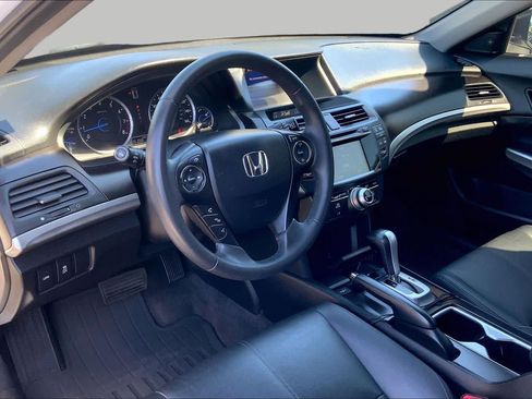 Used 2015 Honda Crosstour EX-L image 17