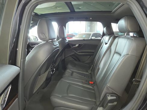 Used 2017 Audi Q7 3.0T Prestige AWD/4WD image 20