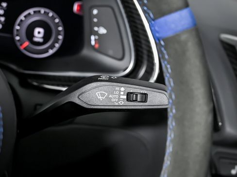 Used 2022 Audi R8 V10 performance image 36