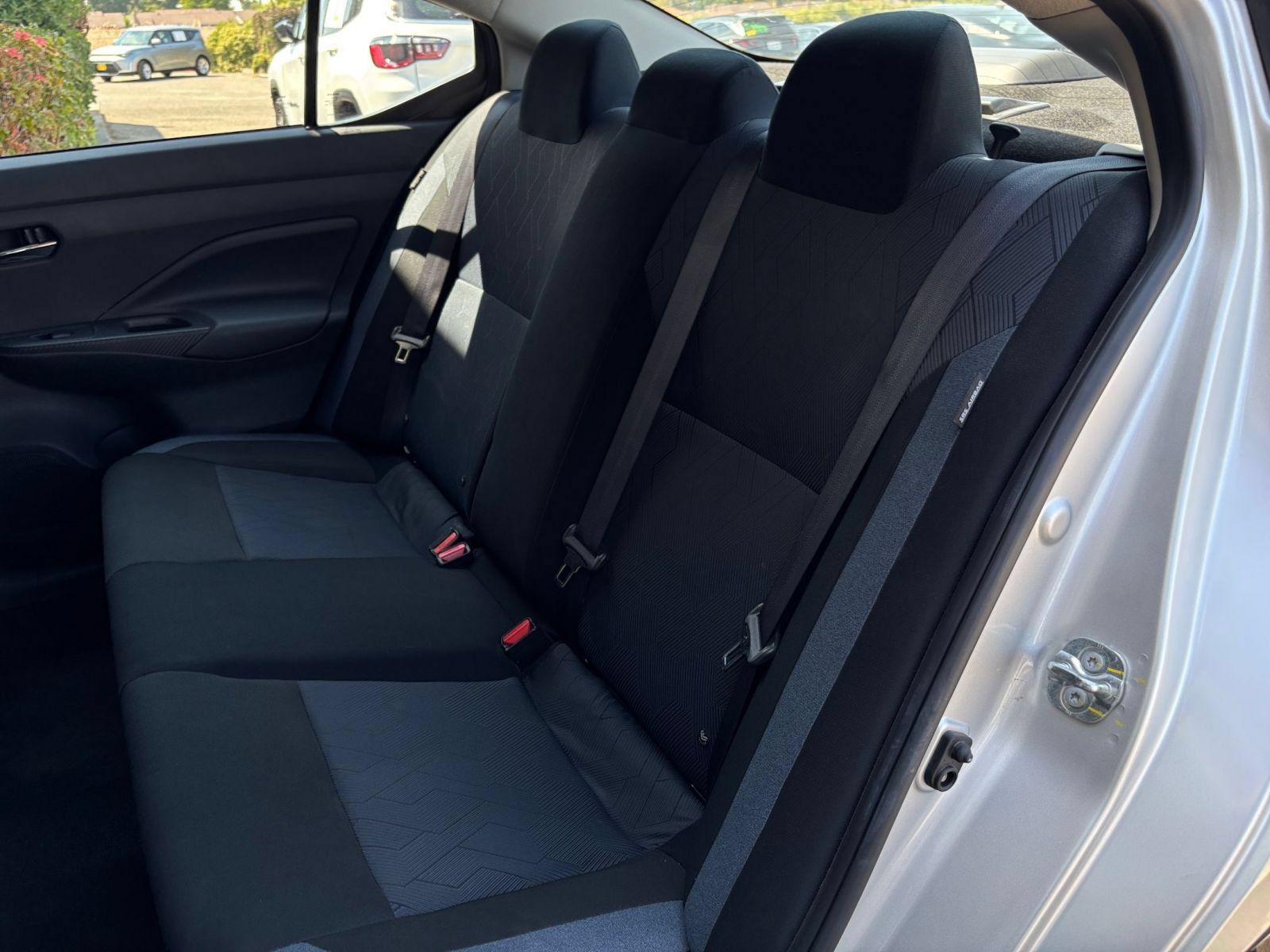 Used 2025 Nissan Versa SV FWD image 35