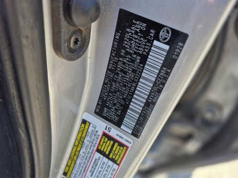 Used 2020 Toyota Camry LE FWD image 24