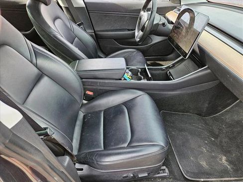 Used 2018 Tesla Model 3 Mid Range image 15