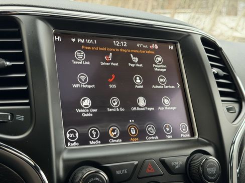 Used 2018 Jeep Grand Cherokee Limited w/ Trailer Tow Group IV image 10