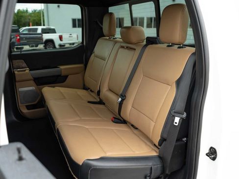 Used 2023 Ford F350 Lariat w/ Lariat Ultimate Package AWD/4WD image 14