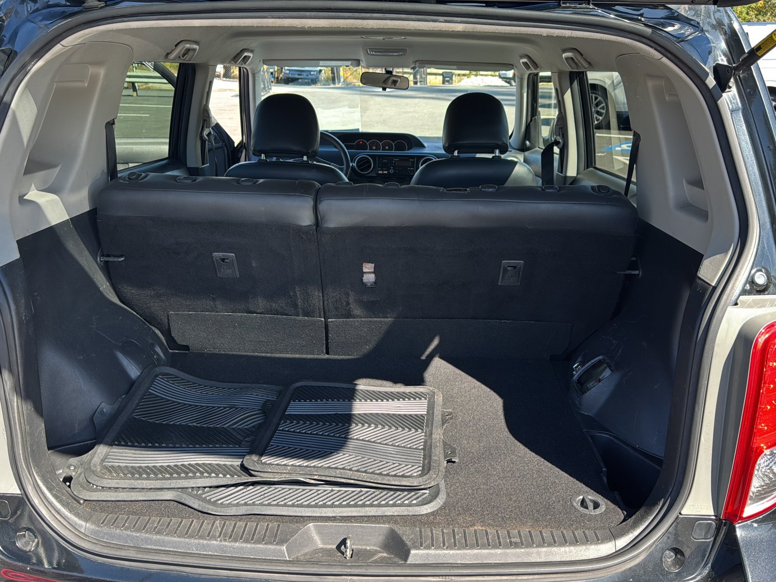 Used 2012 Scion xB FWD image 25