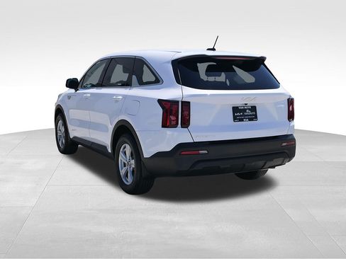 Used 2023 Kia Sorento LX FWD image 34