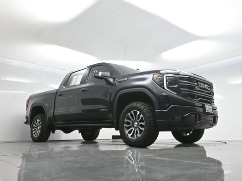 Used 2022 GMC Sierra 1500 AT4 w/ AT4 Premium Package AWD/4WD image 69