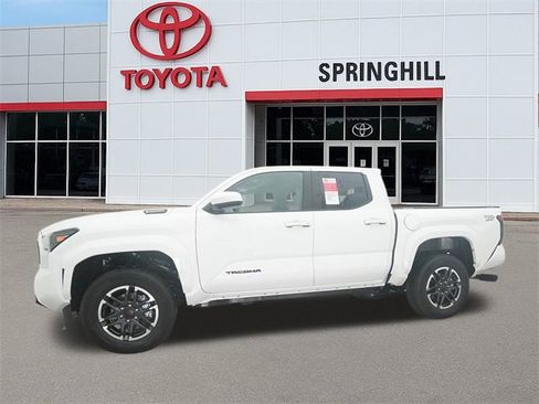 New 2025 Toyota Tacoma TRD Sport image 18