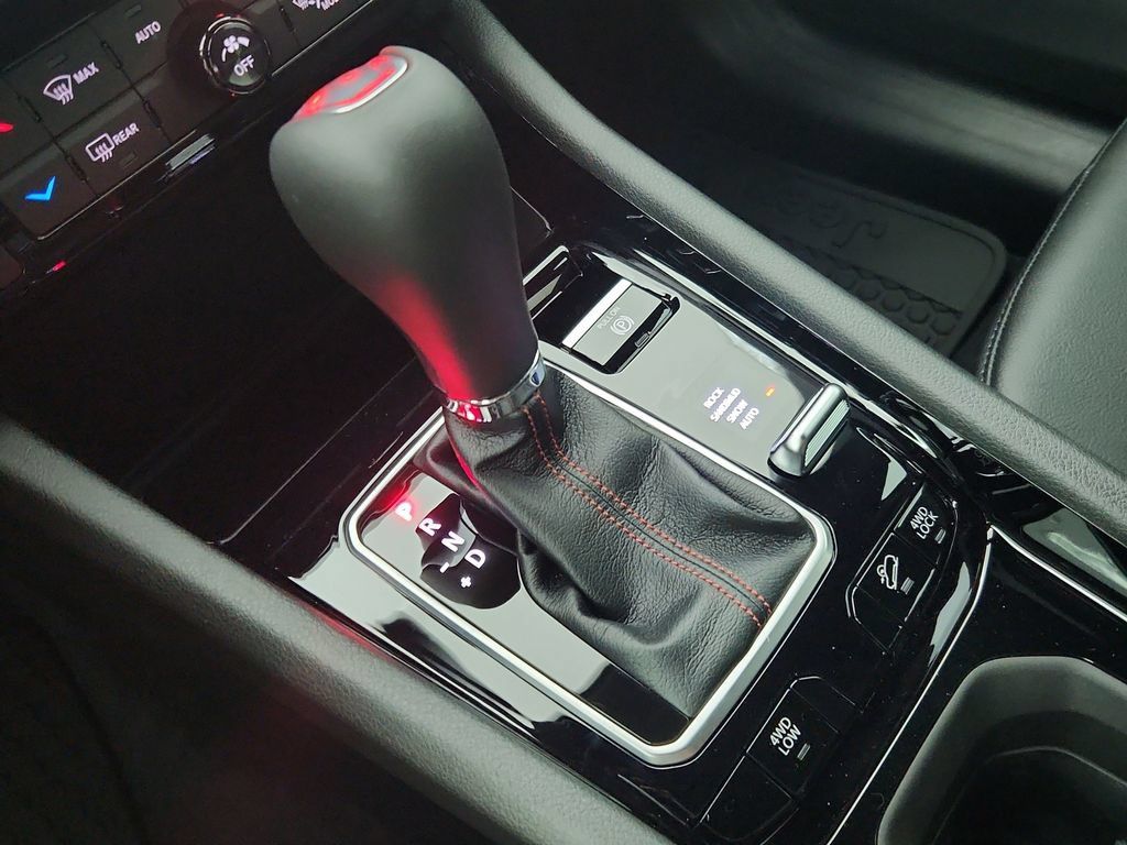 New 2026 Jeep Compass Trailhawk AWD/4WD image 28
