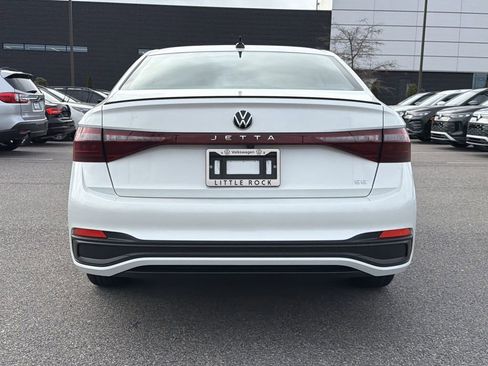 New 2026 Volkswagen Jetta SE FWD image 4