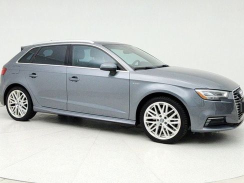 Used 2018 Audi A3 e-tron Prestige w/ Prestige Package image 3