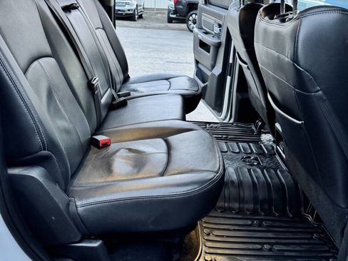 Used 2018 RAM 1500 Laramie w/ Convenience Group image 13