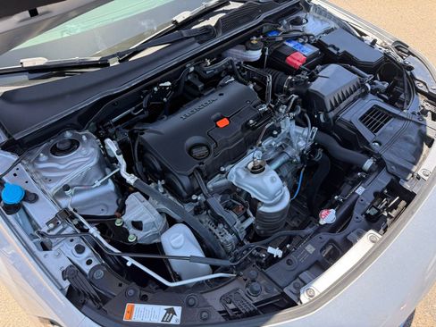 Used 2024 Honda Civic Sport image 36
