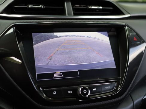 Used 2021 Chevrolet TrailBlazer LT w/ Convenience Package FWD image 14