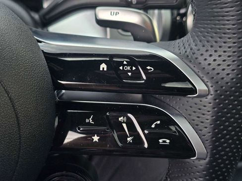 Used 2025 Mercedes-Benz GLB 35 AMG AMG GLB 35 image 35