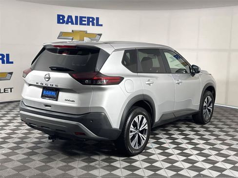 Used 2023 Nissan Rogue SV AWD/4WD image 5