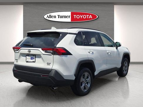 Used 2024 Toyota RAV4 XLE AWD/4WD image 6