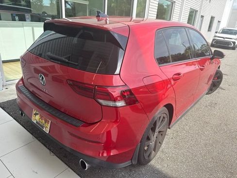 Used 2022 Volkswagen GTI SE FWD image 9