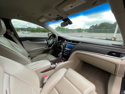Used 2013 Cadillac XTS FWD image 24