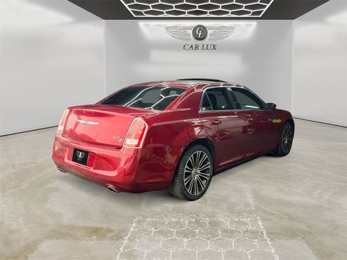 Used 2014 Chrysler 300 S image 5