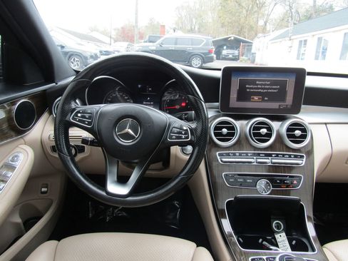 Used 2016 Mercedes-Benz C 300 4MATIC Sedan image 15