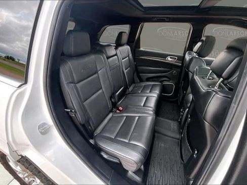 Used 2015 Jeep Grand Cherokee Summit w/ Platinum Series Group AWD/4WD image 16