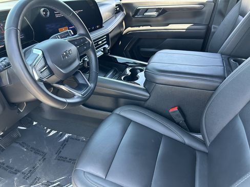 Used 2025 Chevrolet Tahoe Z71 AWD/4WD image 27