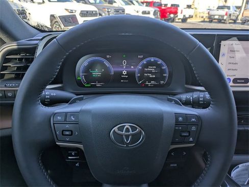 Used 2026 Toyota Crown Signia image 27