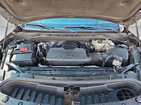 Used 2022 Cadillac Escalade Luxury w/ LPO, Floor Liner Package image 23